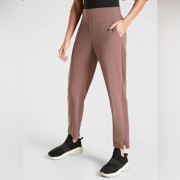Athleta Brooklyn Ankle Pants in Taupe Size 12 - Picture 1 of 11